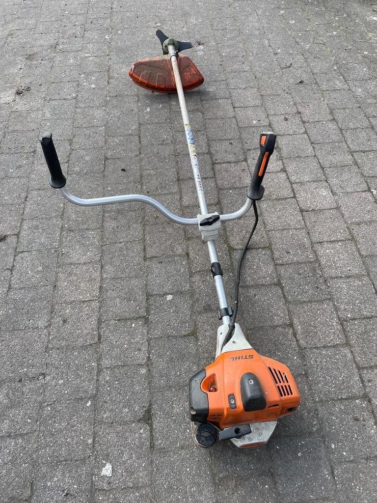 Bosmaaier merk Stihl., Ophalen