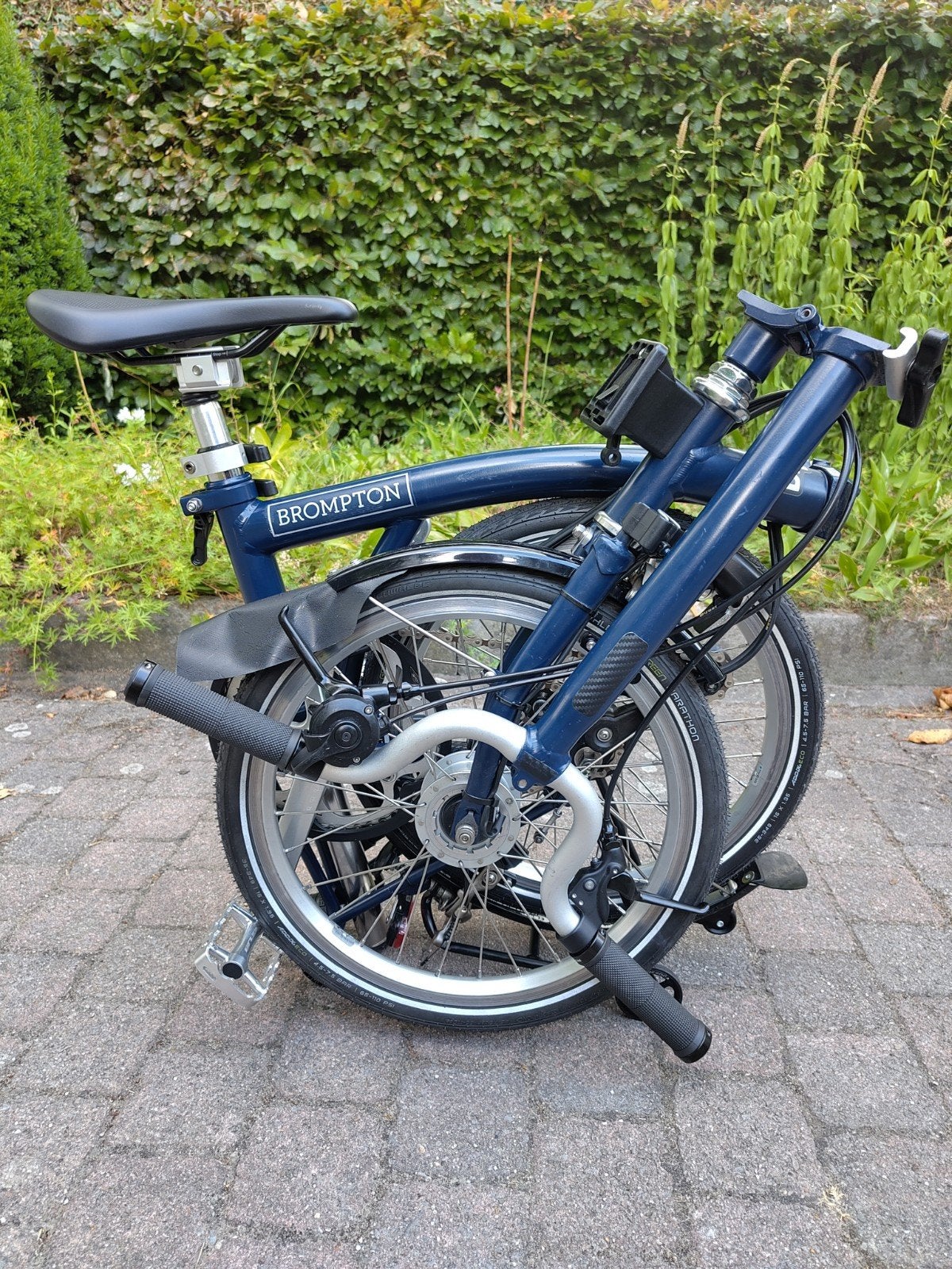 Brompton H3R, met rekje en naafdynamo verlichting!, Fietsen en Brommers, Ophalen, Brompton, Velgrem, 16 tot 18 inch