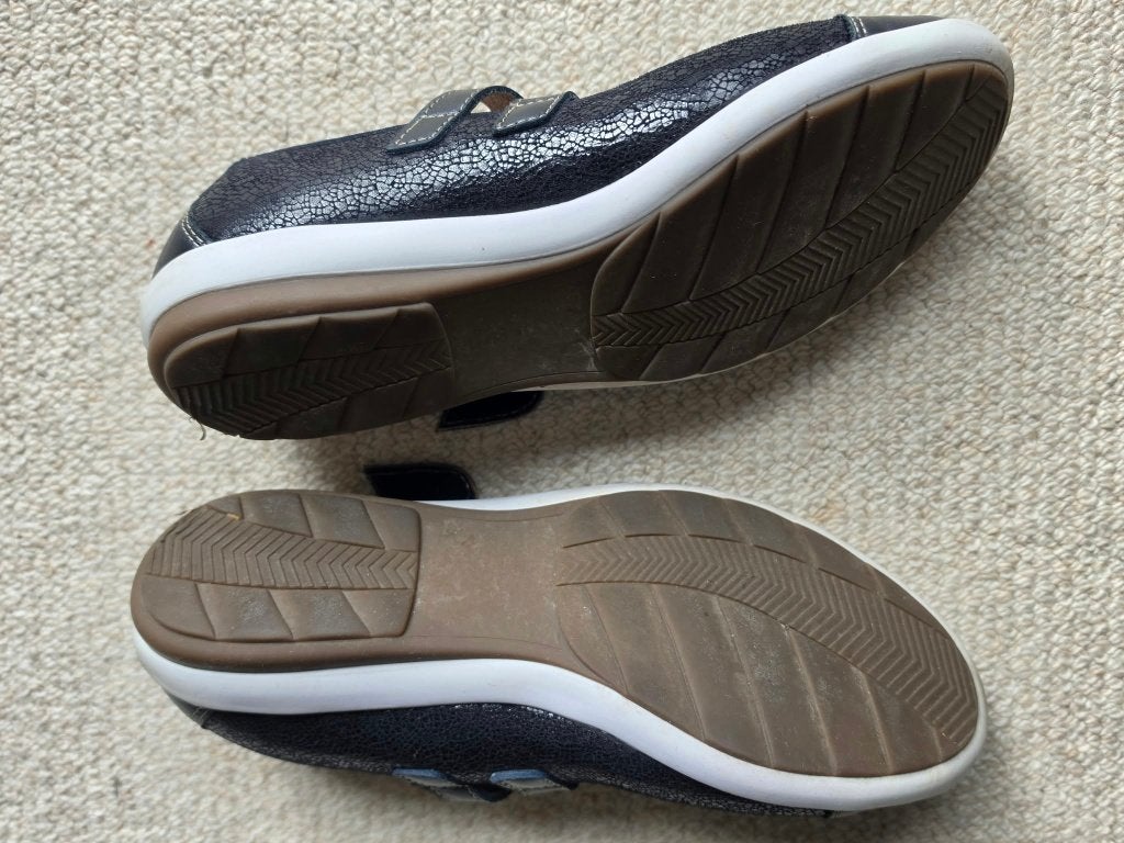 Ballerines bleu en cuir pour femme état neuf pointure 39., Vêtements | Femmes, Neuf, Autre, Enlèvement, Bleu