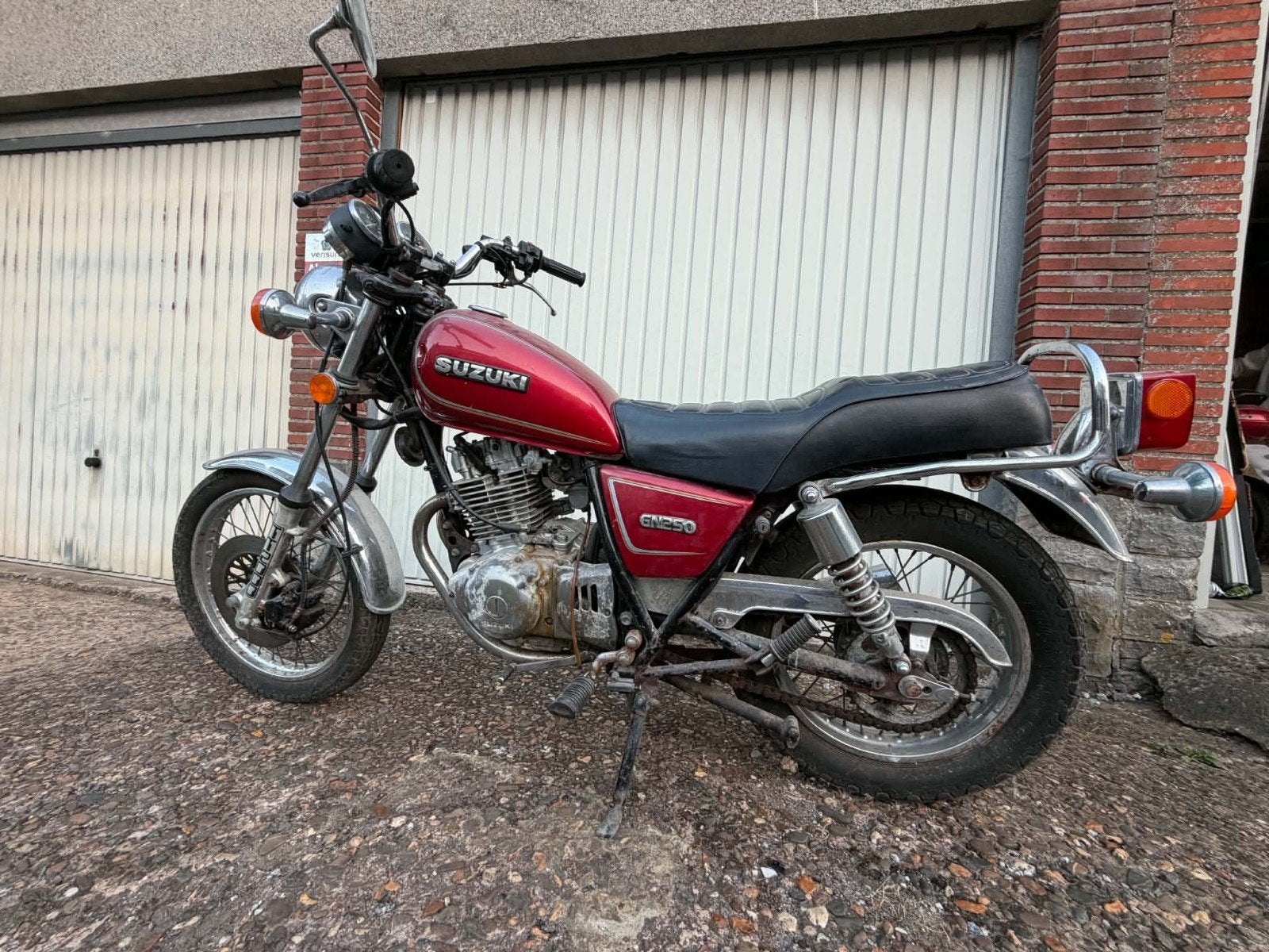 Suzuki GN 250, Motoren, Particulier