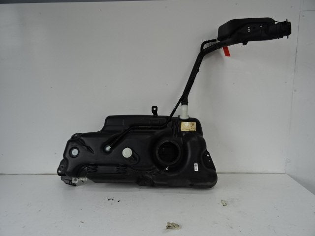 RESERVOIR CARBURANT Peugeot 207 CC (WB) (01-2007/01-2015), Kontakt-peugeot@peugeot.com, Utilisé, Peugeot Deutschland GmbH, Bahnhofsplatz
65423  Rüsselsheim, DE