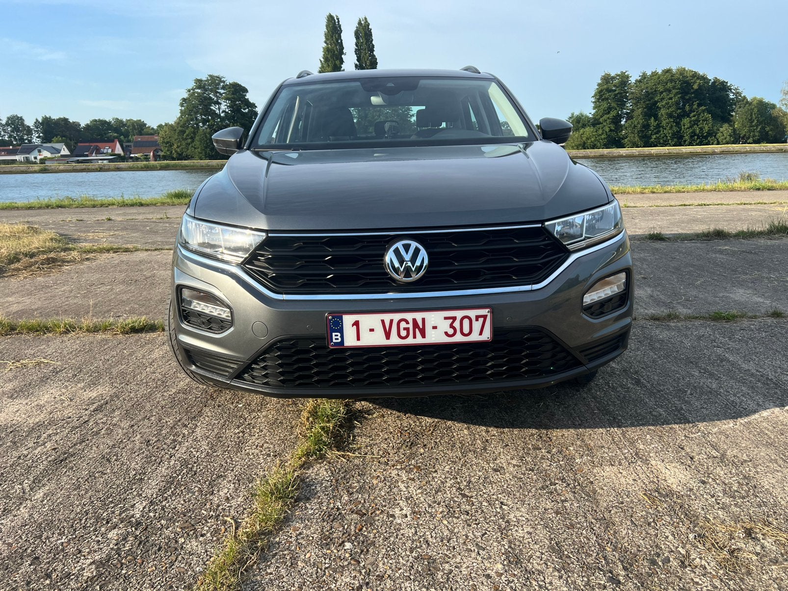 Volkswagen T-Roc 1,0 L essence 85 kw bj-2018, Autos, Argent ou Gris, Achat, Euro 6, Entreprise