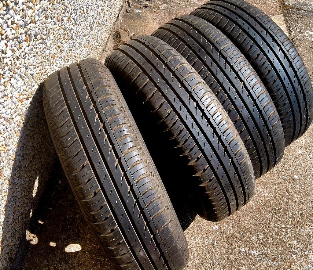 Pneus été 165/70-14 pour VW, Seat et Skoda, entraxe 5x100, 14 pouces, Pneus et Jantes, Pneus été, Enlèvement