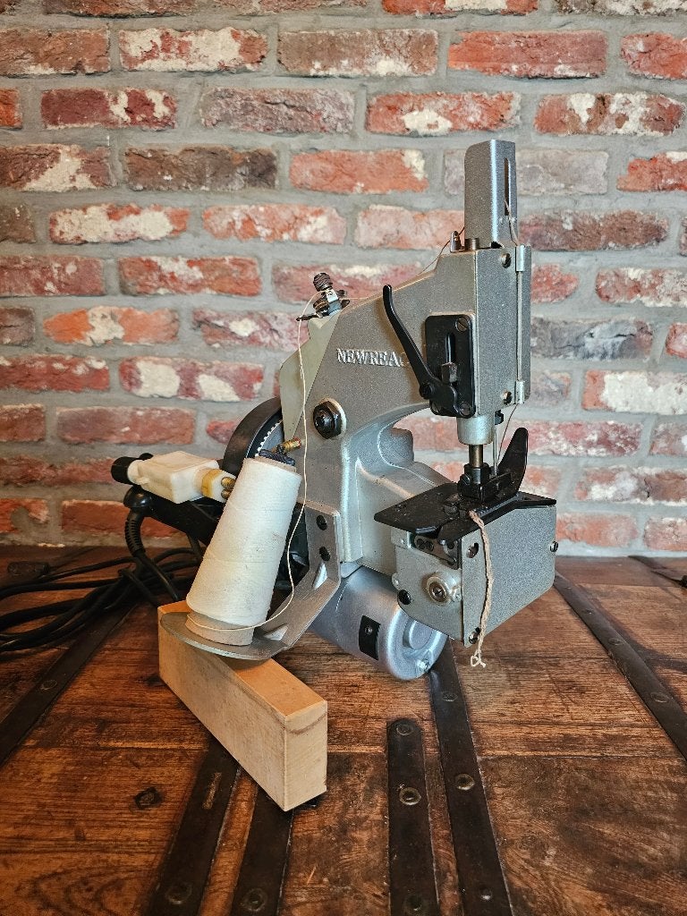 Machine à coudre portable pour sacs Newreach NP-7A, Enlèvement ou Envoi