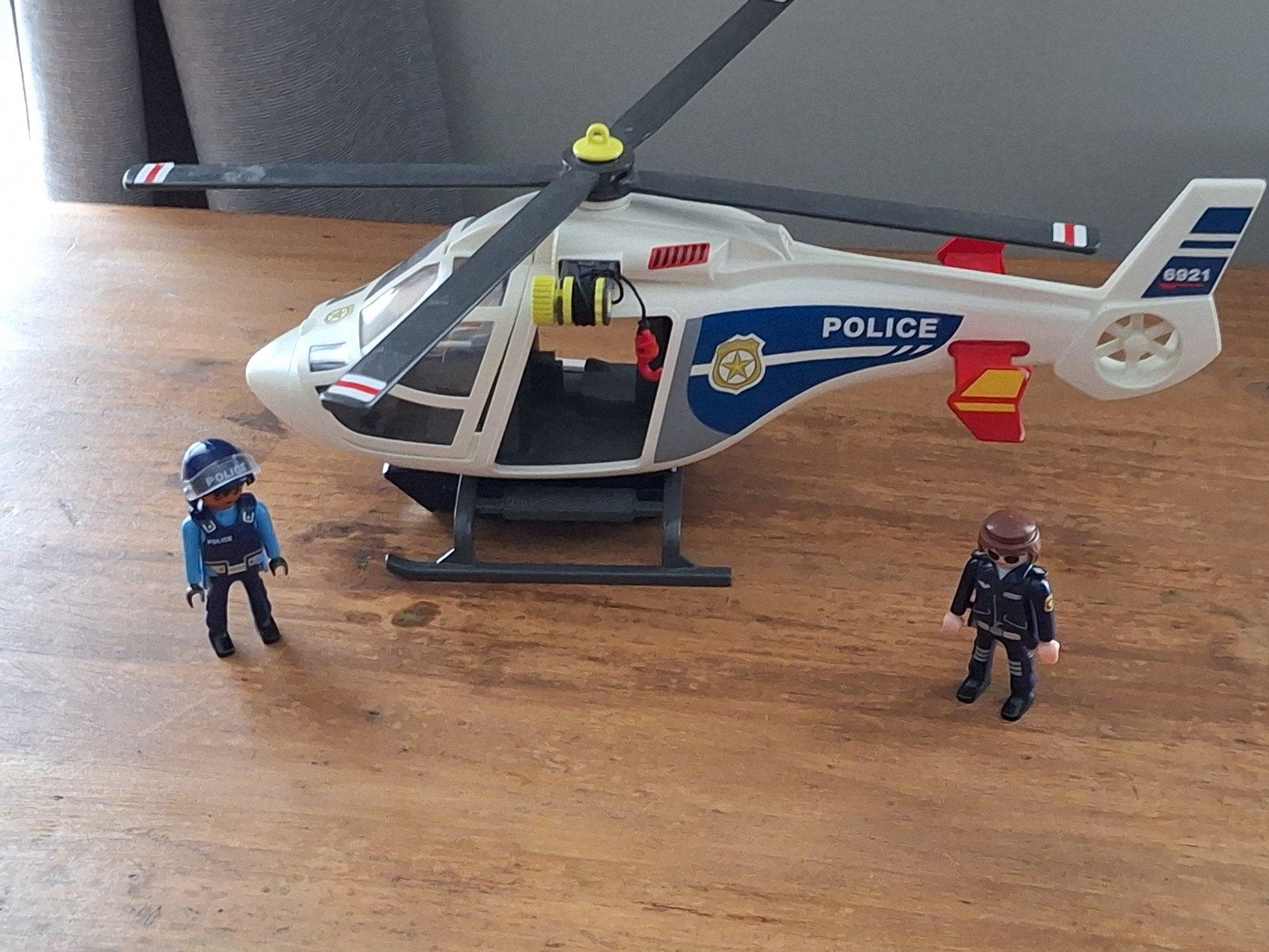 Playmobil hélicoptère de police, Enfants & Bébés, Jouets | Playmobil, Enlèvement ou Envoi