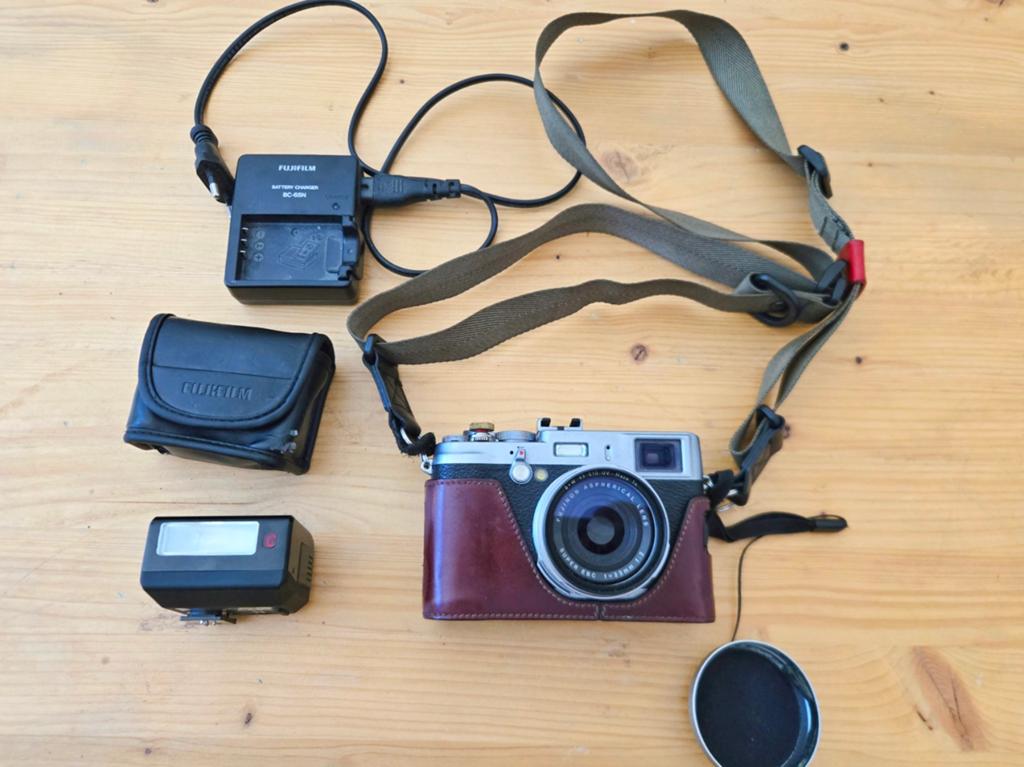 Fujifilm X100S + EF-X20, Enlèvement