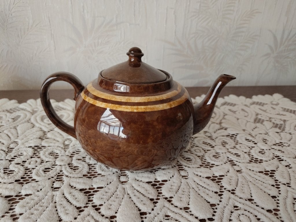 vintage keramische theepot, Huis en Inrichting, Ophalen, Keramiek, Vintage, Zo goed als nieuw