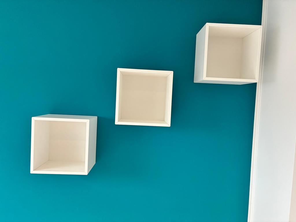 Witte, vierkante wandkastjes, Ophalen, Zo goed als nieuw