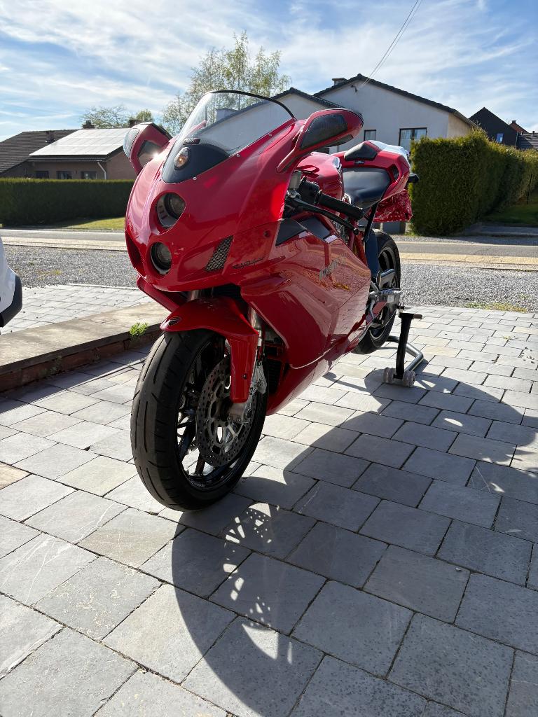 Ducati 749, 750 cc, 2 cilinders, Occasion, Particulier