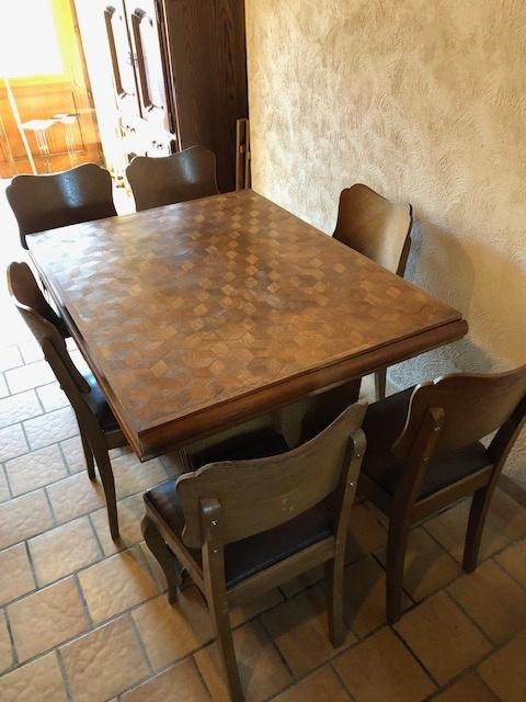 Table en marqueterie et chaises salle à manger, Maison & Meubles, 100 à 150 cm, Cinq personnes ou plus, Enlèvement, Utilisé