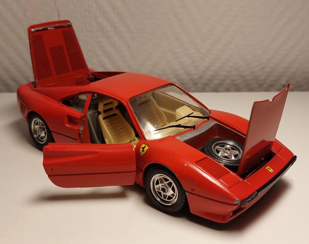 Ferrari GTO rouge de la marque Burago, Enlèvement, Utilisé, Voiture, Burago