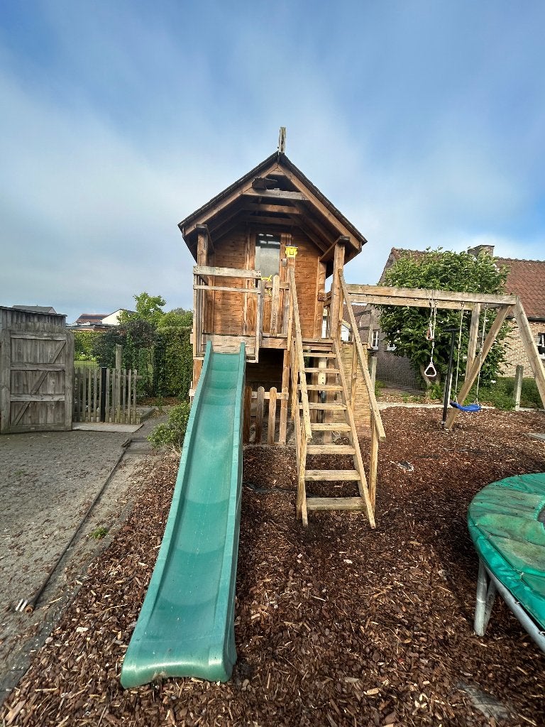 Speelhuis met schommel en zandbak, Ophalen, Gebruikt