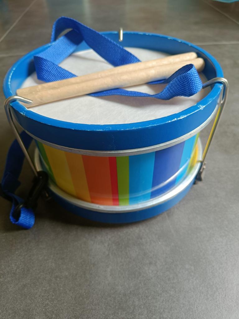 Kindertrommel, Ophalen
