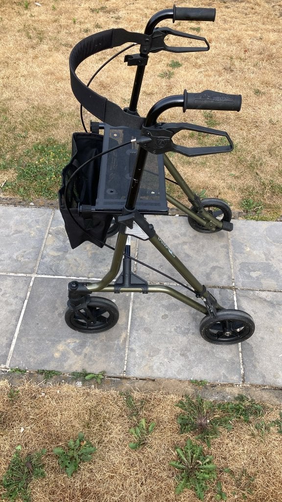 Dietz Taima GT rollator - lichtgewicht - goede staat, Ophalen, Lichtgewicht, Zo goed als nieuw