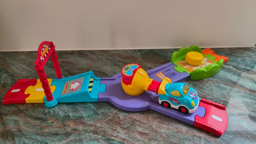 VTech Toet Toet Auto's Lanceerbaan Deluxe, Enlèvement