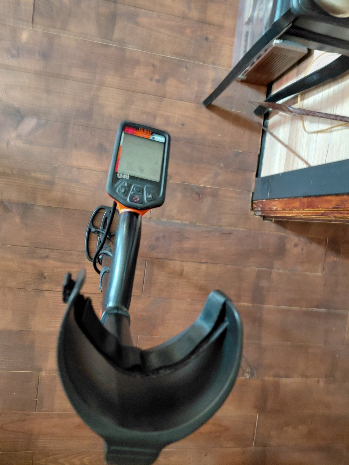 Metaaldetector Quest q40, Hobby en Vrije tijd, Metaaldetectors, Verzenden