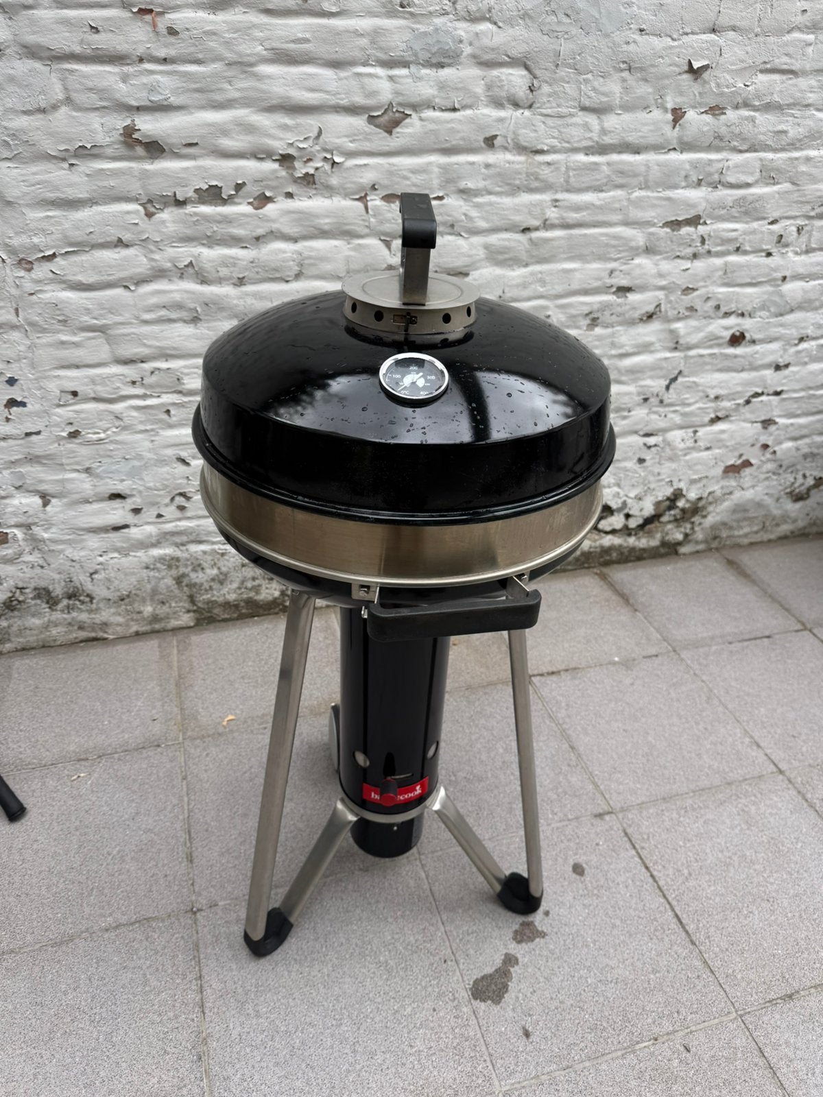 Barbecue au charbon la marque barbecook en très bonne état, Enlèvement, Comme neuf