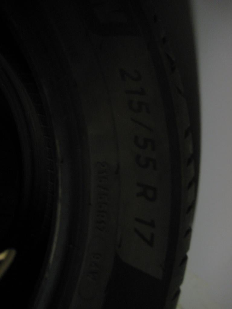 2 nouveaux pneus d'été Michelin 215/55 R17, Véhicule de tourisme, Pneus été, Pneu(s), Enlèvement
