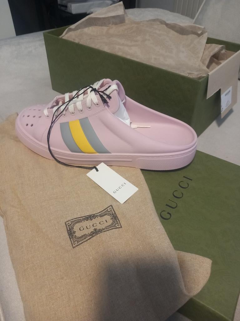 Mules sandales gucci authentique taille 38 va aussi pour 39, Vêtements | Hommes, Chaussures, Sandales
