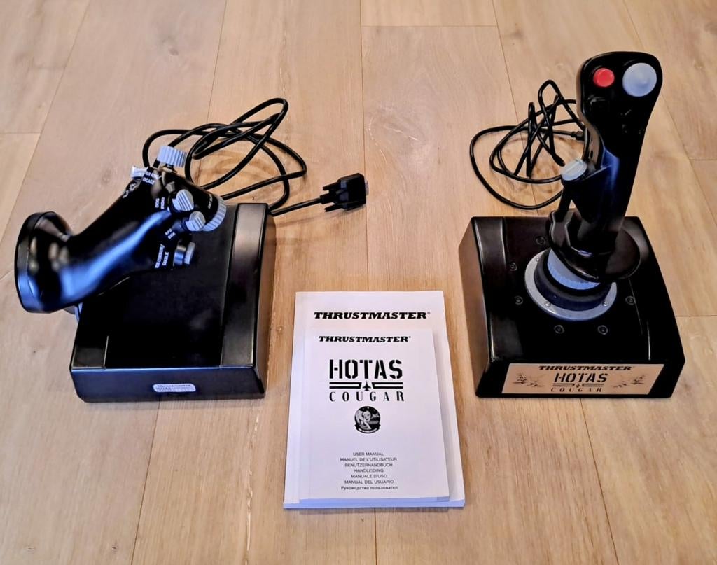 Thrustmaster Hotas Cougar f-16, Computers en Software, Ophalen of Verzenden, Zo goed als nieuw, Thrustmaster