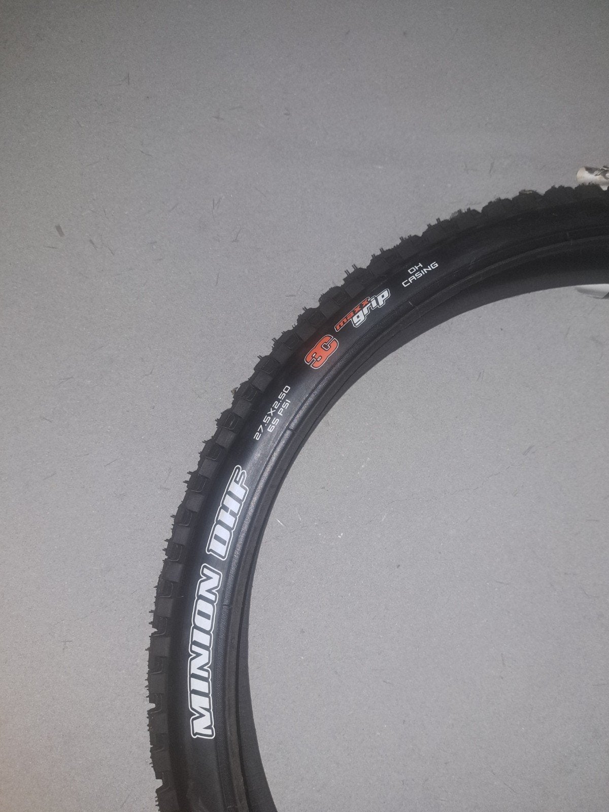 Maxxis minion DHF/Shorty 27.5x2.5 3C, Ophalen
