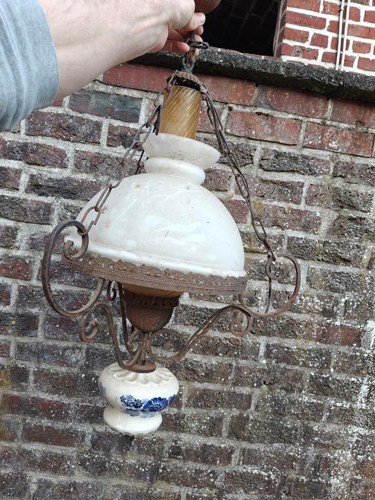 Oude Delftse kroonluchter, Ophalen