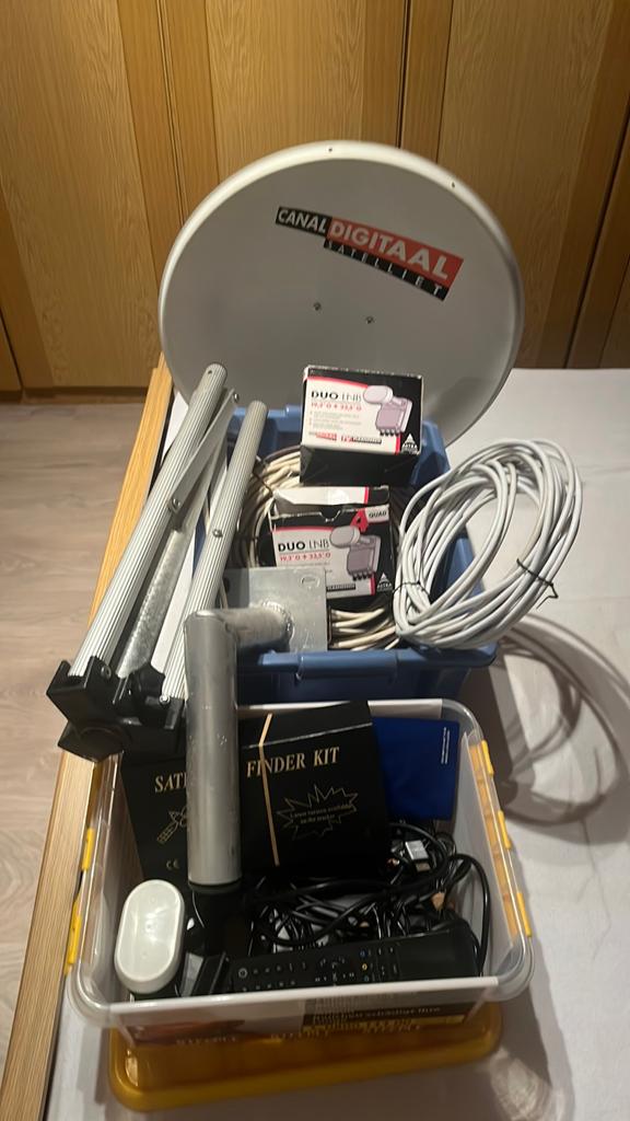 Tv vlaanderen set, Audio, Tv en Foto, Schotelantennes, Ophalen, Zo goed als nieuw
