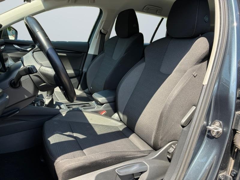 Skoda Octavia 1.0 Tsi Ambition 110 hp, Argent ou Gris, Euro 6, Entreprise, Boîte manuelle