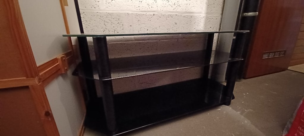 Meuble TV en verre noir, pieds en métal noir, Verre, Moins de 100 cm, Enlèvement, Utilisé