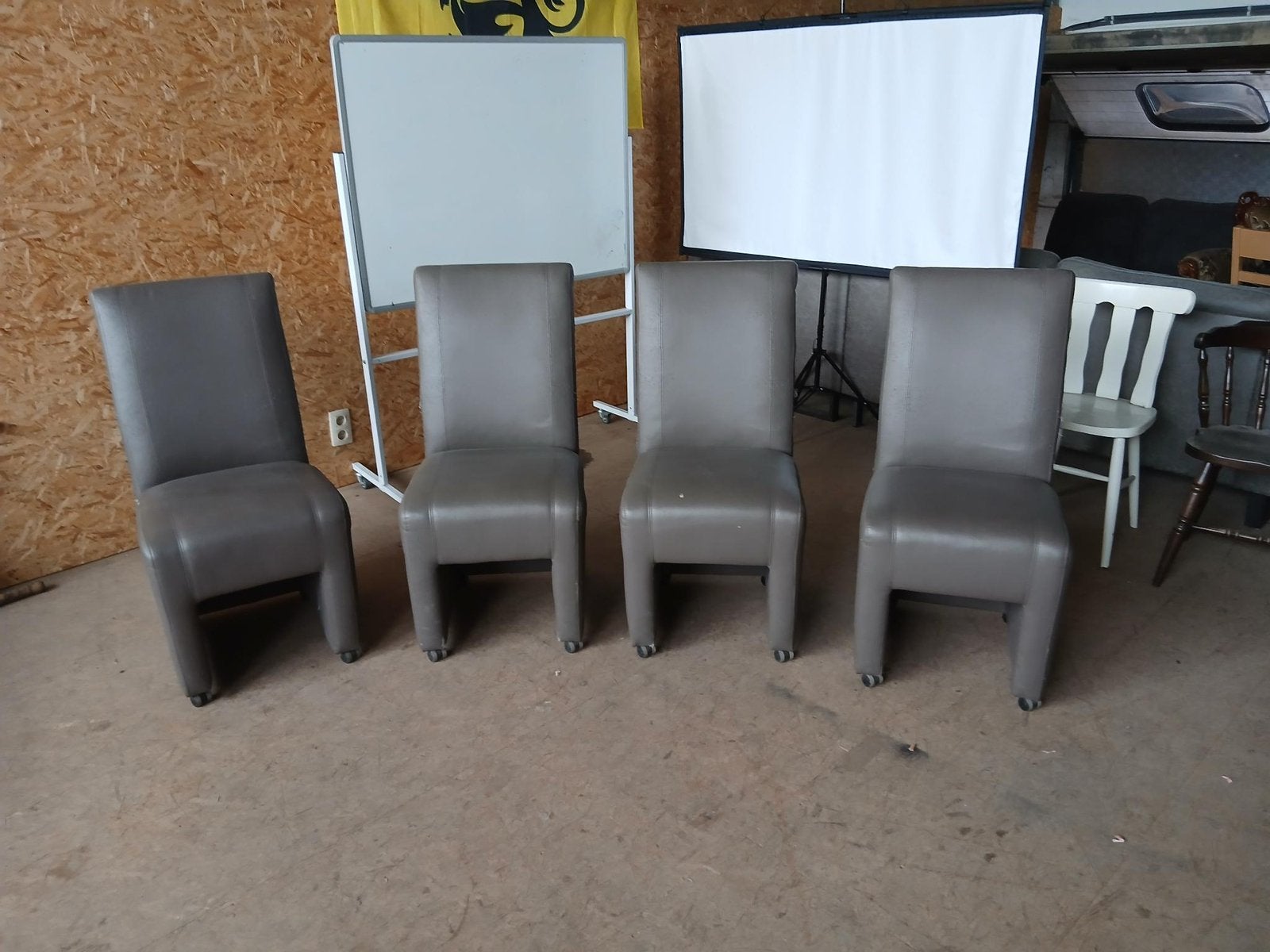 Grijze lederen stoelen, Ophalen, Gebruikt, Vijf, Zes of meer stoelen