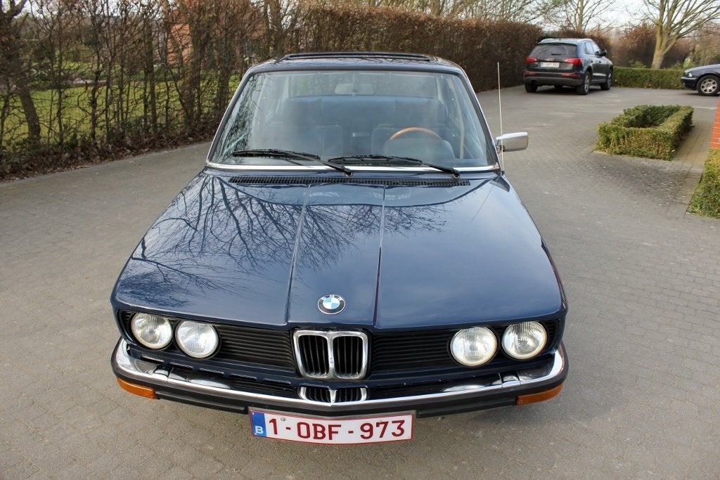 BMW 518 e12 (1978) Oldtimer – Iconische sharknose, foto 8