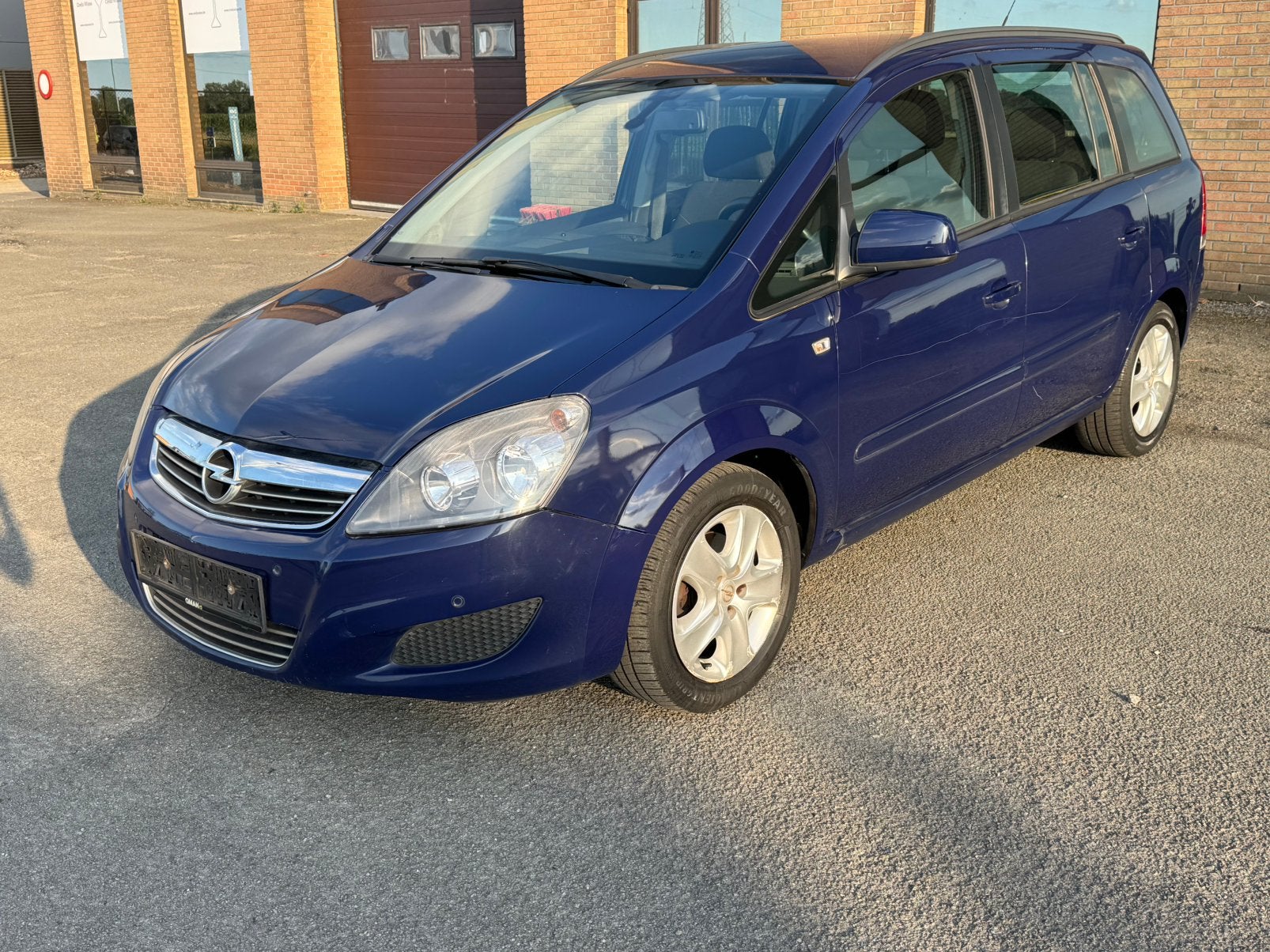 Opel Zafira 1.6 essence 7place gps airco, Autos, Opel, Achat, Entreprise, 7 places, Boîte manuelle