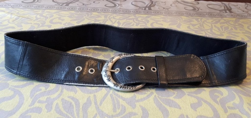 Damesriem - zwart - 105 cm - gesp - € 1.00, Verzenden, Zwart, Tailleriem, Gedragen