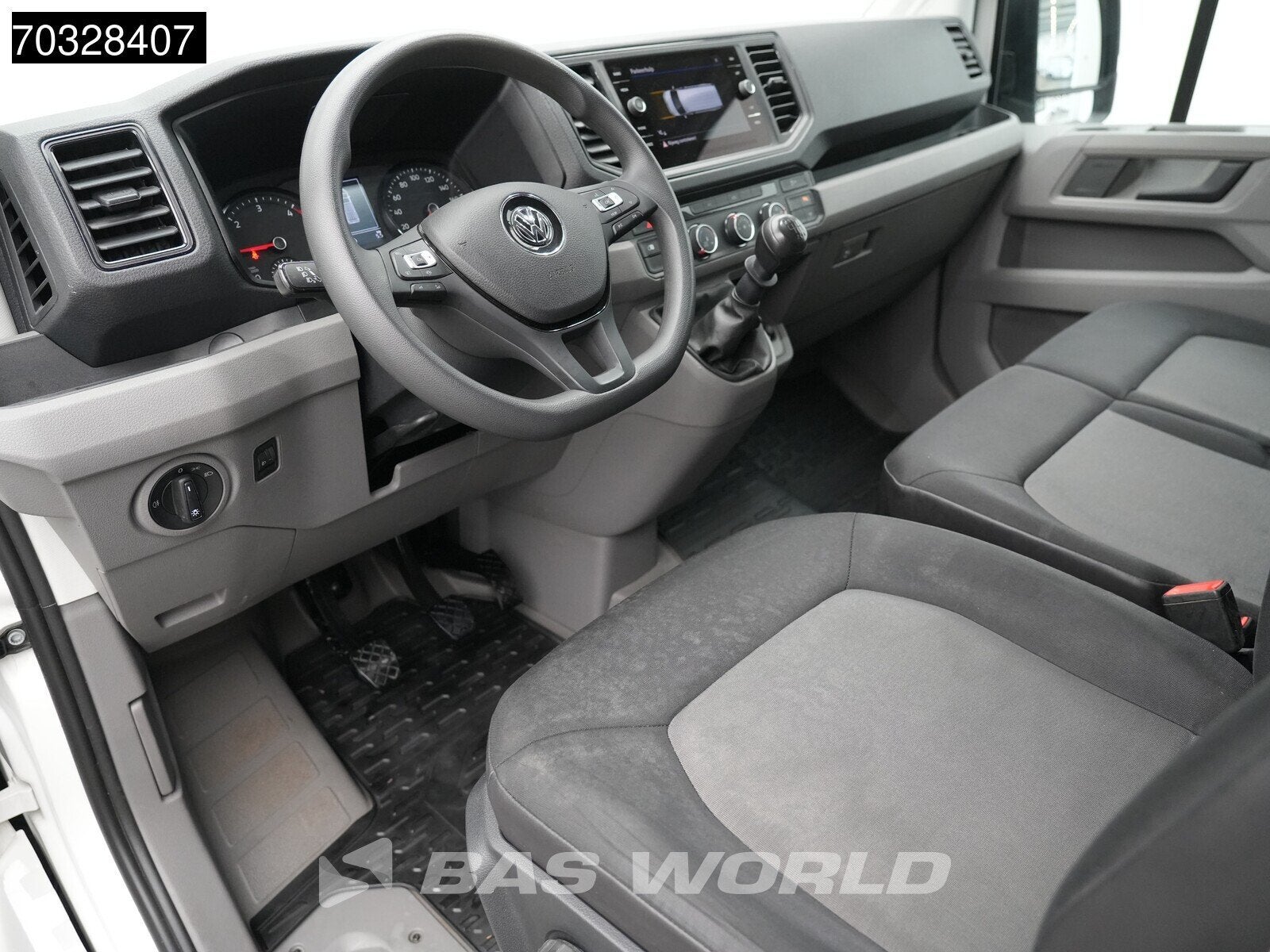Volkswagen Crafter 140pk L3H3 Navi Airco Cruise Parkeersenso, Auto's, Stof, Gebruikt, Euro 6, Volkswagen