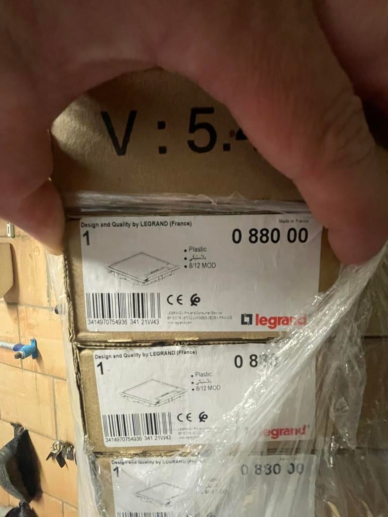 Legrand/ VLOERSTOPCONTACTDOZEN, Doe-het-zelf en Bouw, Ophalen, Nieuw, Stopcontact