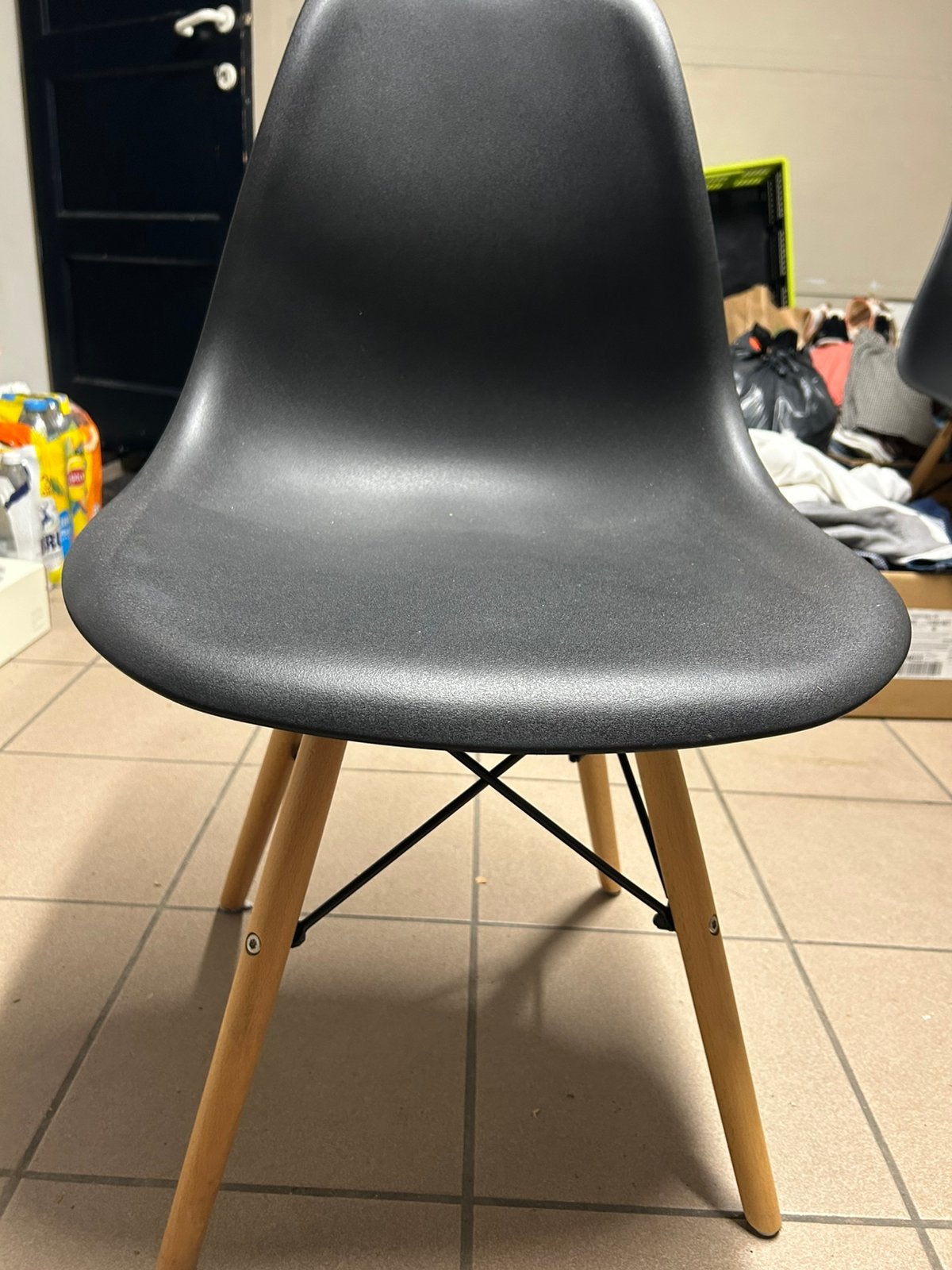 4 zwarte stoelen, Maison & Meubles, Chaises, Bois, Enlèvement, Utilisé, Modern