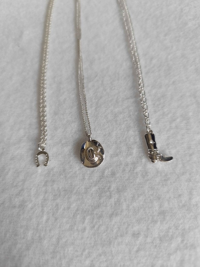 Halsketting bundel - cowboy / paarden, Neuf, Enlèvement ou Envoi, Avec pendentif, Autres matériaux