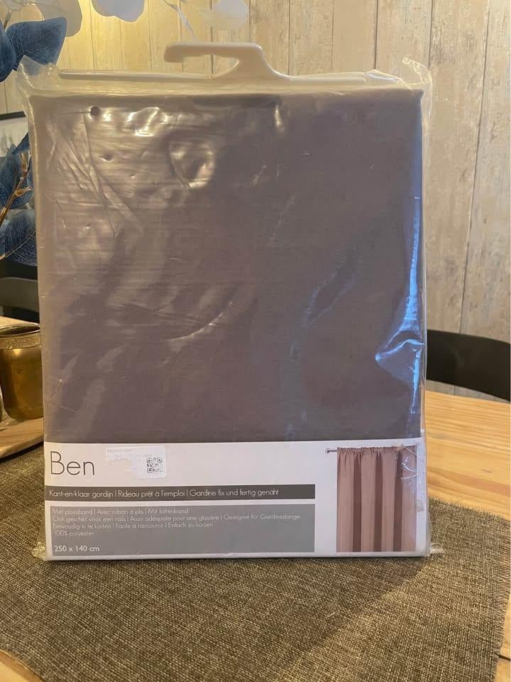 Gordijn klaar voor gebruik - 250 x 140 cm - nieuw, Huis en Inrichting, Stoffering | Gordijnen en Lamellen, 200 cm of meer, Nieuw