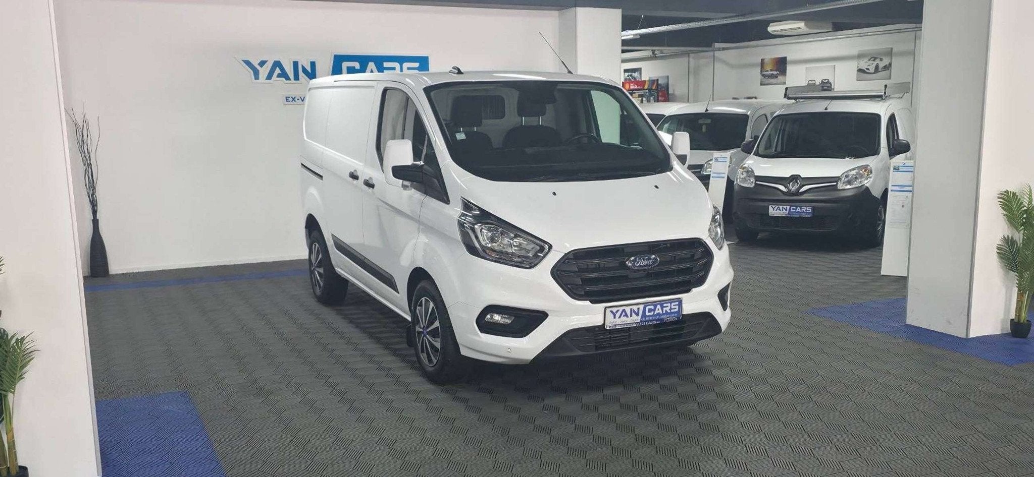 Ford Transit Custom Trend 2.0 EcoBlue 130 ch — Automatique, Auto's, 2139 kg, 4 cilinders, Wit, Diesel