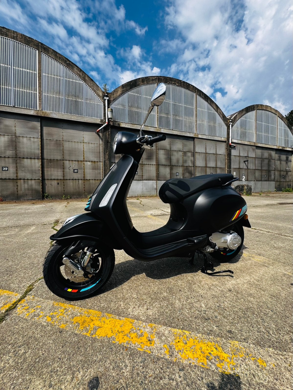 WAAUW - Vespa Primavera "S 50" Nero Matt 45km NIEUW VOERTUIG, Ophalen, Nieuw, 49 cc, Klasse B (45 km/u)