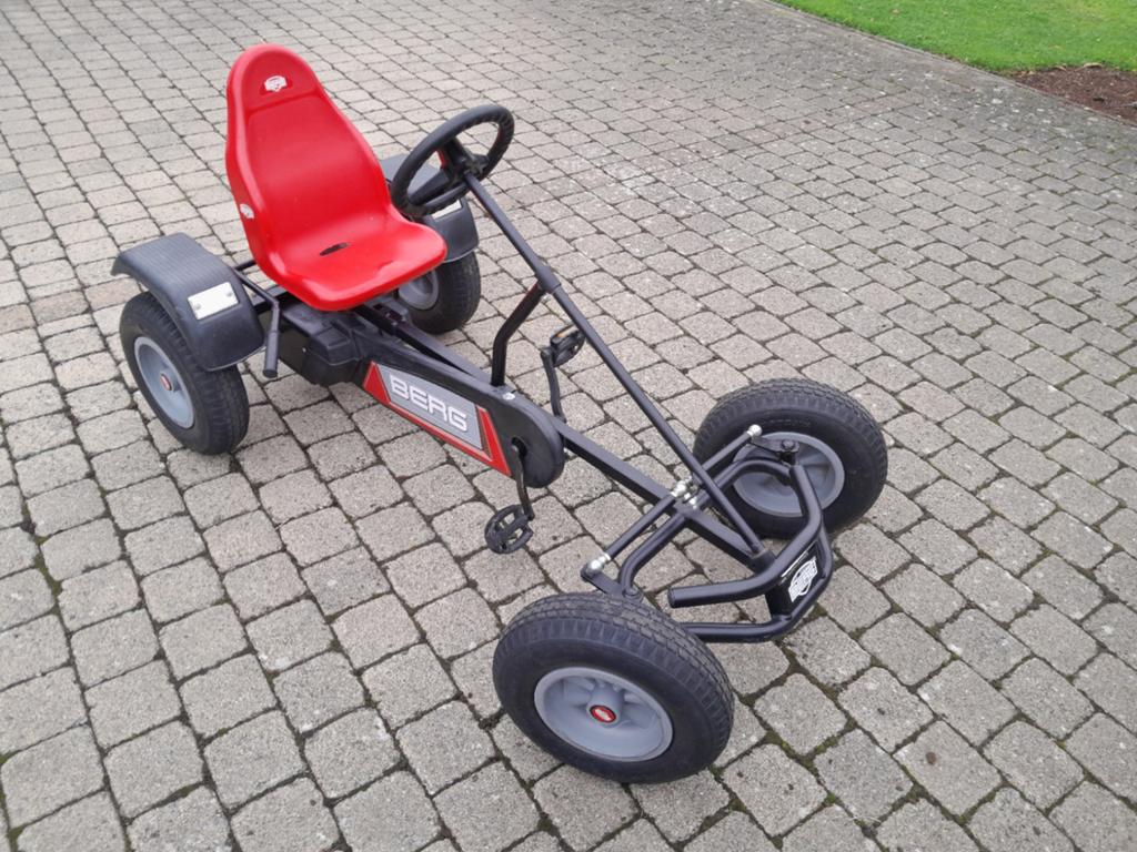 BERG Go-Kart - Zwart - met kinderstoeltje, Enfants & Bébés, Jouets | Extérieur | Go-cart & Cuistax, Enlèvement, Berg