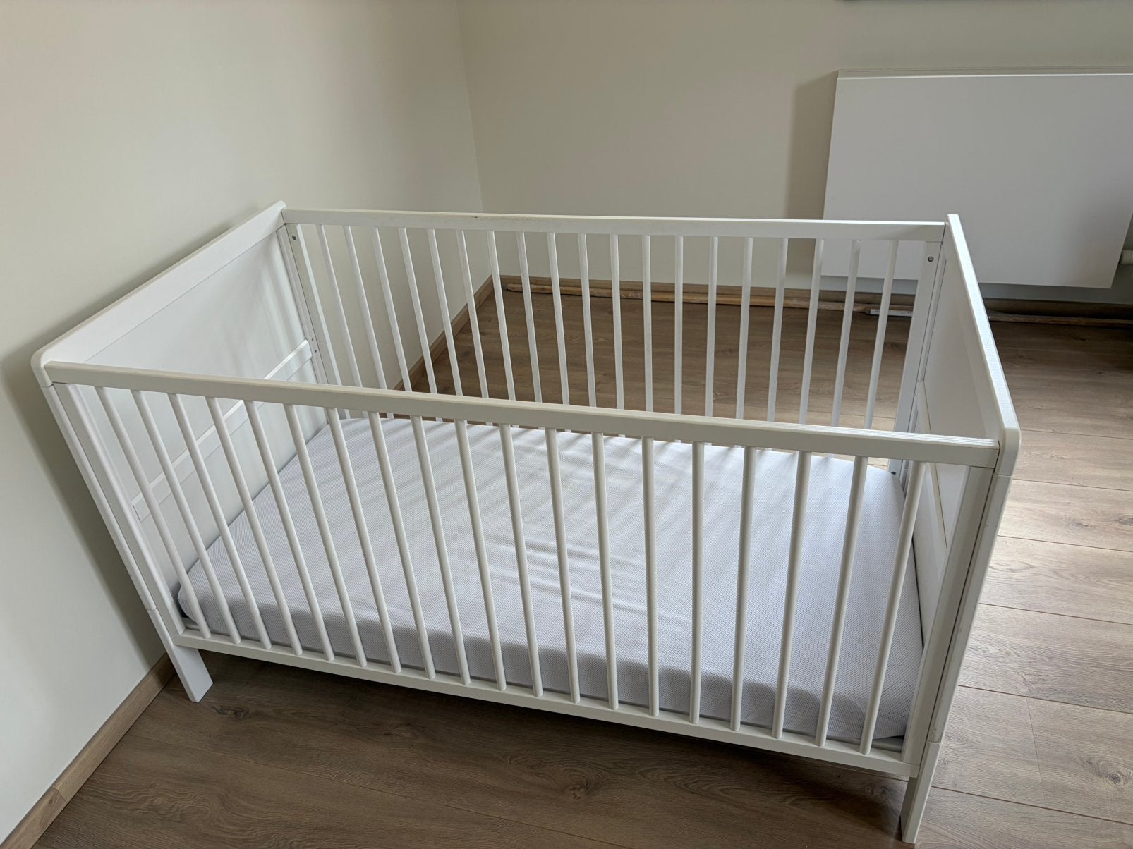 Kinderbed + accessoires, Ophalen, Zo goed als nieuw, Ledikant