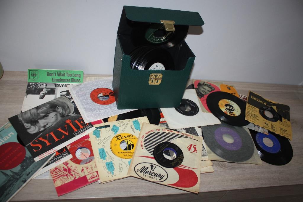 Koffertje met zeer oude Sigles , volledig gevuld niet getest, Ophalen of Verzenden, Gebruikt, 7 inch