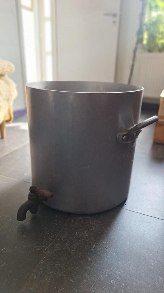 Steriliseerketel, Enlèvement