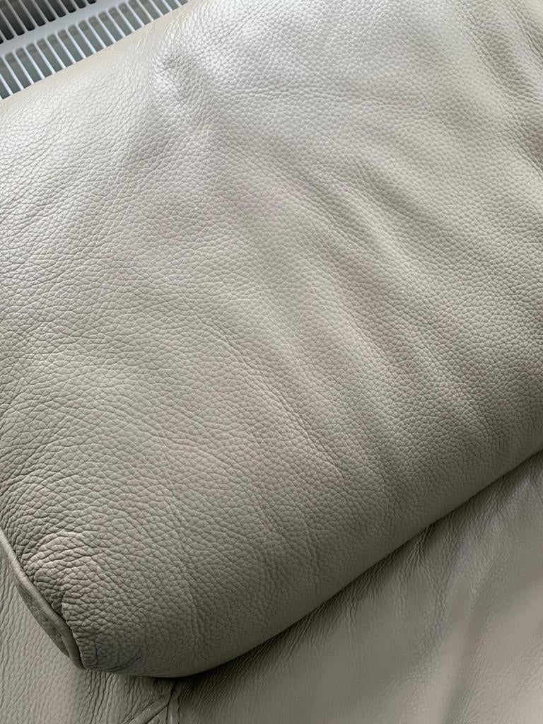 Leder zetel, Ophalen