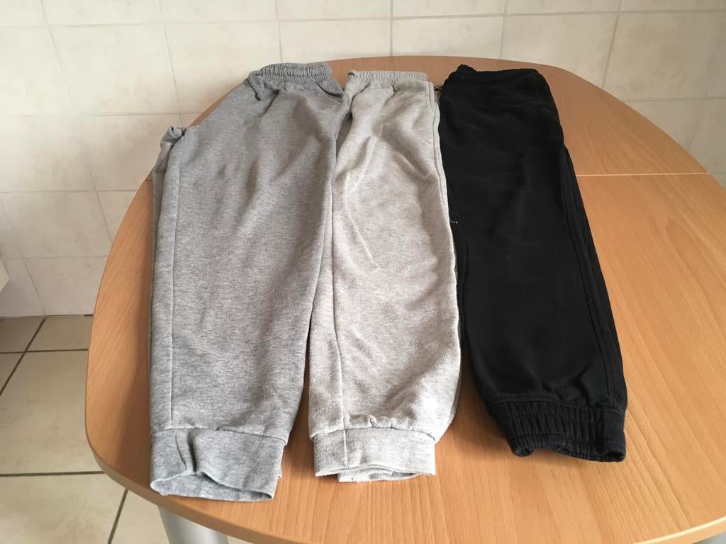Joggingbroeken - maat 158, Kinderen en Baby's, Kinderkleding | Maat 158, Ophalen, Zo goed als nieuw, Jongen of Meisje, Sport- of Zwemkleding