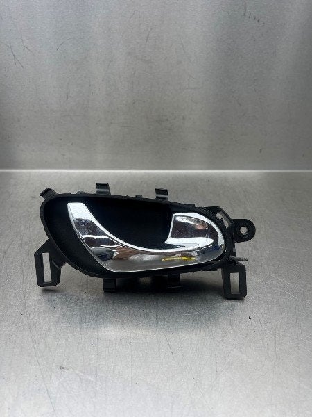 POIGNEE EXTERIEURE ARRIÈRE DROITE Nissan Qashqai (J11), Autos : Pièces & Accessoires, Utilisé, Arrière, Nissan