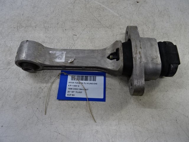 SUPPORT BOITE DE VITESSES Hyundai Tucson (TL), Hyundai Motor Deutschland GmbH, Kaiserleipromenade 5
63067  Offenbach am Main, DE