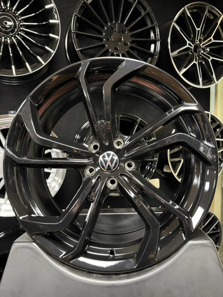 19 inch velgen voor Volkswagen REIFNITZ GTI TCR 5x112 Golf