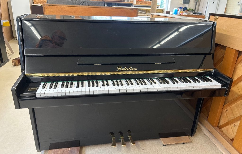 Piano droit Palatino noir, idéal pour débutant, Musique & Instruments, Brillant, Comme neuf, Enlèvement, Piano